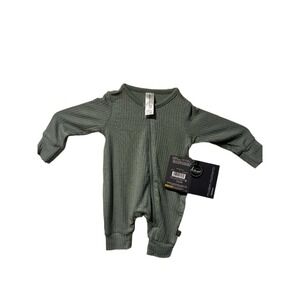 Modern Moments Gerber Newborn Green Ribbed Zipper Romper Sleep Play NWT